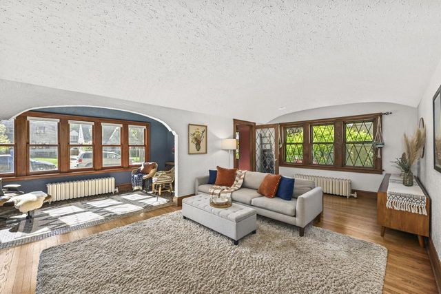 2350 Lefeber AVENUE, Wauwatosa, WI 53213