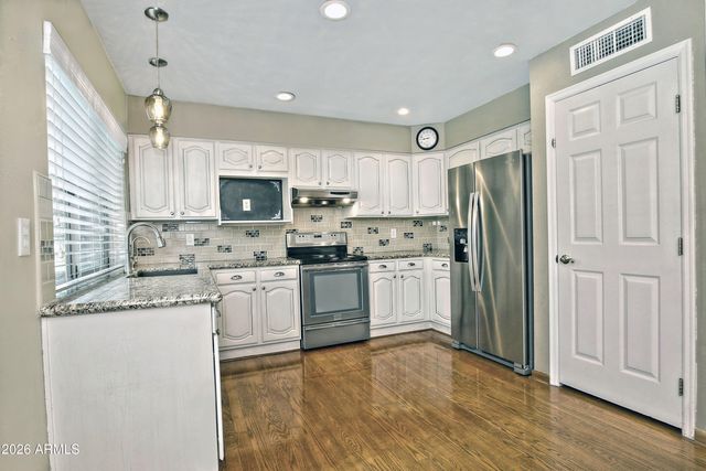 1335 E SUNBURST Lane, Tempe, AZ 85284