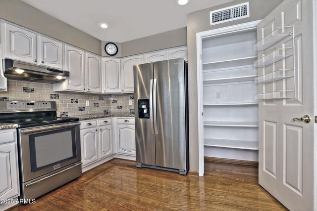 1335 E SUNBURST Lane, Tempe, AZ 85284