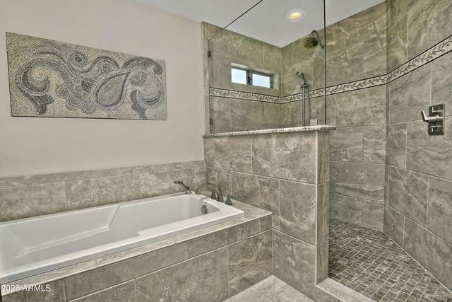 1335 E SUNBURST Lane, Tempe, AZ 85284