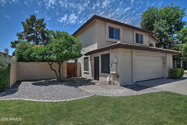 1335 E SUNBURST Lane, Tempe, AZ 85284