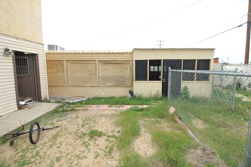 Image 3 of property listing at 1837 Sunset, Barstow, CA 92311