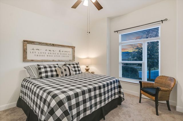 508 Peakside CIR, Dripping Springs, TX 78620