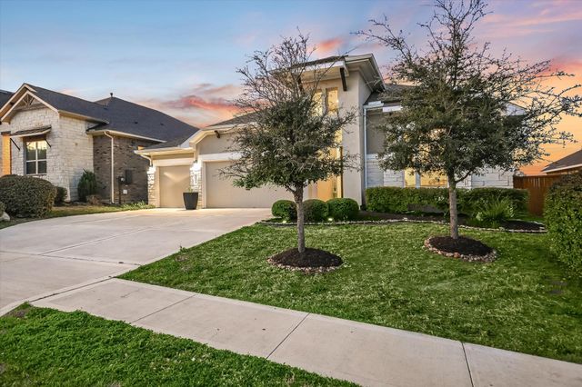 508 Peakside CIR, Dripping Springs, TX 78620