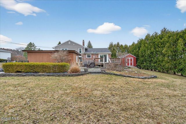 11 Gregory Lane, Colonie, NY 12211