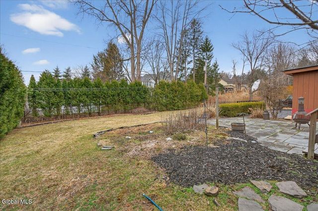 11 Gregory Lane, Colonie, NY 12211