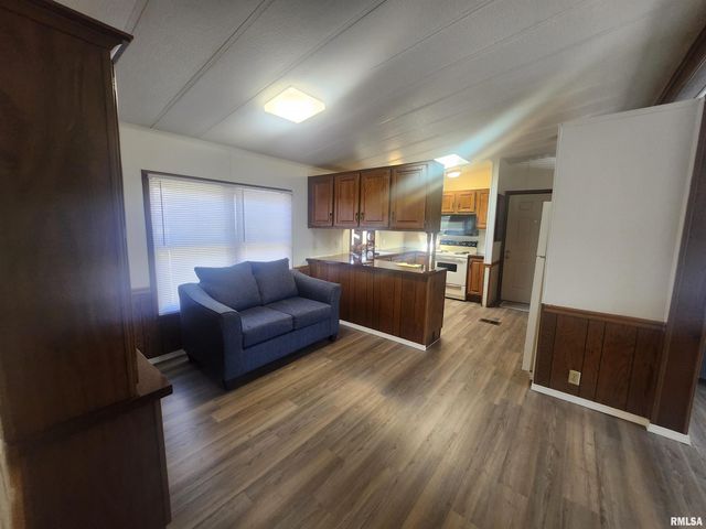 10553 Torrance Road, Carbondale, IL 62901