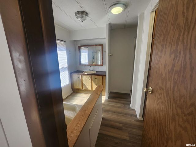 10553 Torrance Road, Carbondale, IL 62901