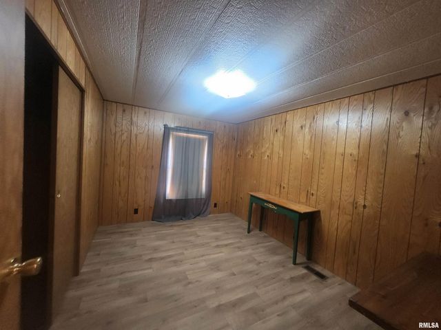 10553 Torrance Road, Carbondale, IL 62901