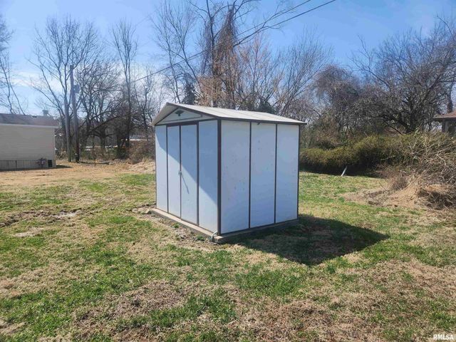 10553 Torrance Road, Carbondale, IL 62901