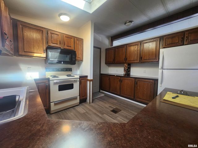 10553 Torrance Road, Carbondale, IL 62901