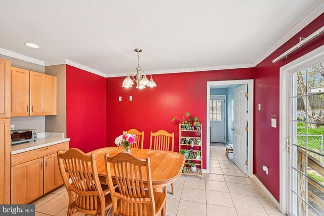 530 AVENUE E, Feasterville-trevose, PA 19053