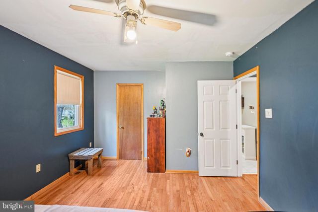 530 AVENUE E, Feasterville-trevose, PA 19053