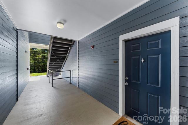 100 Vista Lake Drive 3, Candler, NC 28715