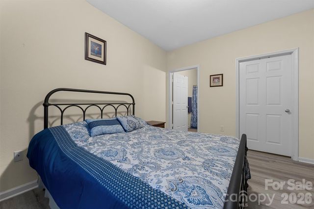 100 Vista Lake Drive 3, Candler, NC 28715