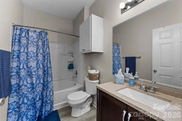 100 Vista Lake Drive 3, Candler, NC 28715