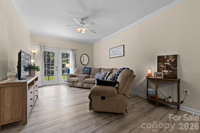 100 Vista Lake Drive 3, Candler, NC 28715