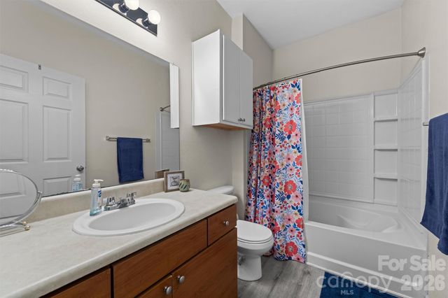 100 Vista Lake Drive 3, Candler, NC 28715