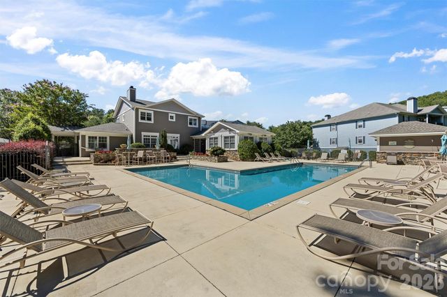 100 Vista Lake Drive 3, Candler, NC 28715