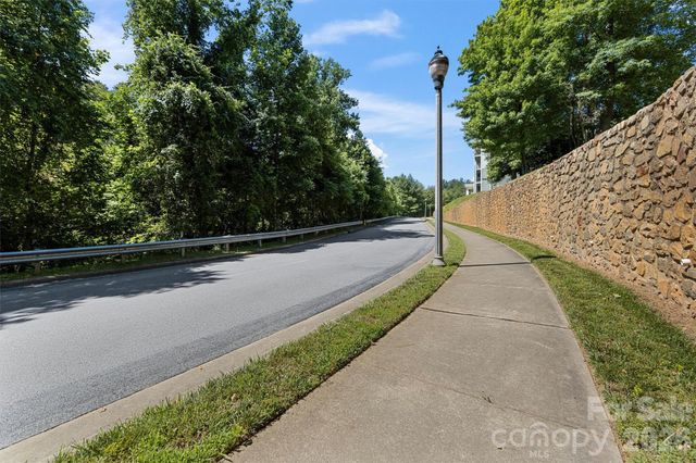 100 Vista Lake Drive 3, Candler, NC 28715