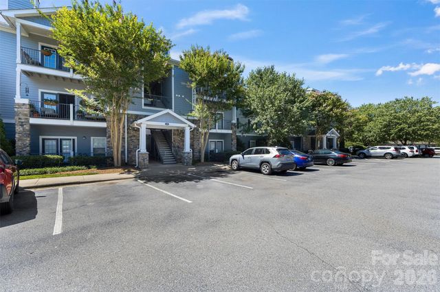 100 Vista Lake Drive 3, Candler, NC 28715