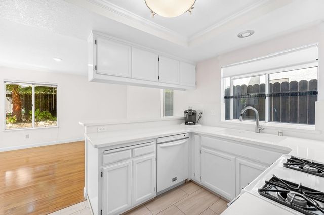 8337 Elegans Ct, Antelope, CA 95843