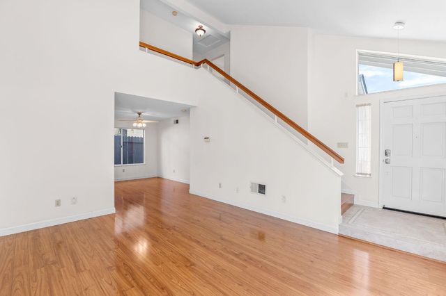 8337 Elegans Ct, Antelope, CA 95843
