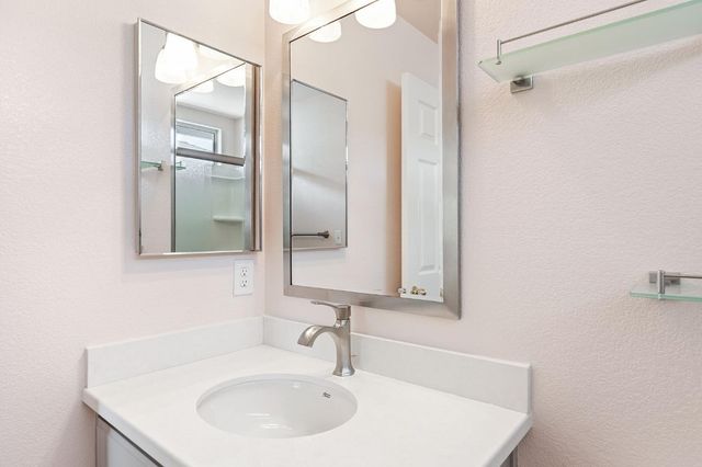 8337 Elegans Ct, Antelope, CA 95843