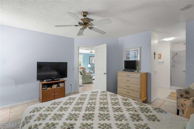 511 ALAMEDA AVENUE, Lady Lake, FL 32159