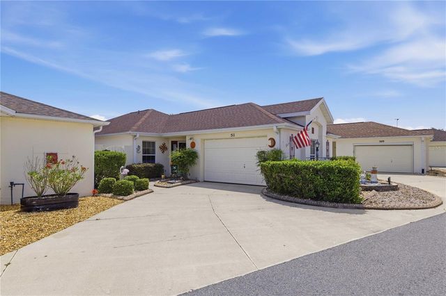 511 ALAMEDA AVENUE, Lady Lake, FL 32159