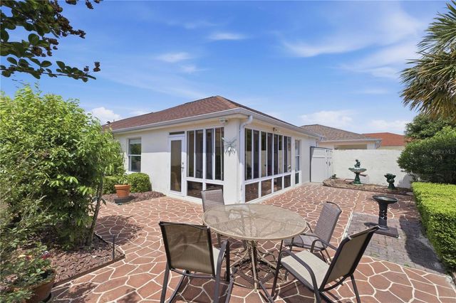 511 ALAMEDA AVENUE, Lady Lake, FL 32159