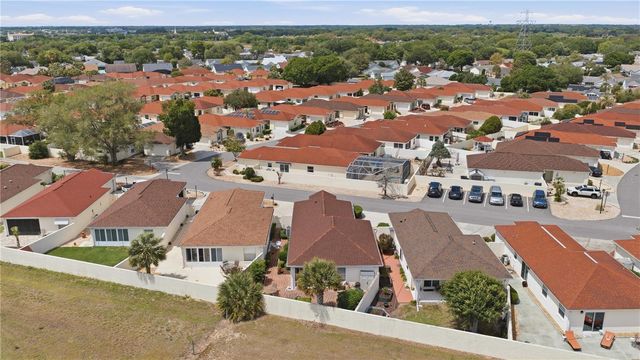 511 ALAMEDA AVENUE, Lady Lake, FL 32159