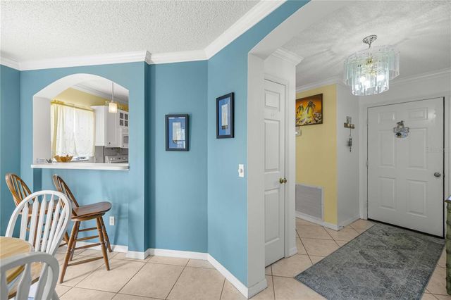 511 ALAMEDA AVENUE, Lady Lake, FL 32159