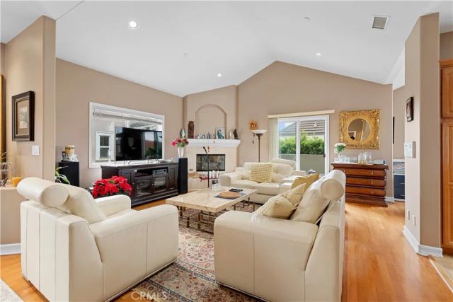 211 S Francisca B, Redondo Beach, CA 90277