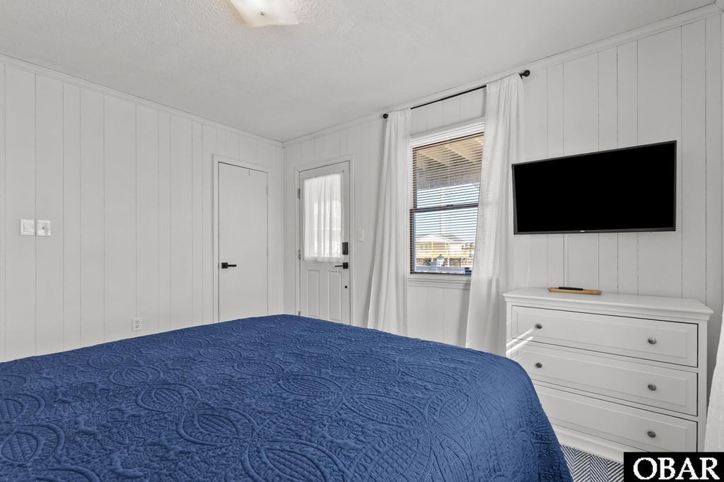 Image 16 of property listing at 113 E West Hawks Nest Court, Nags Head, NC 27959