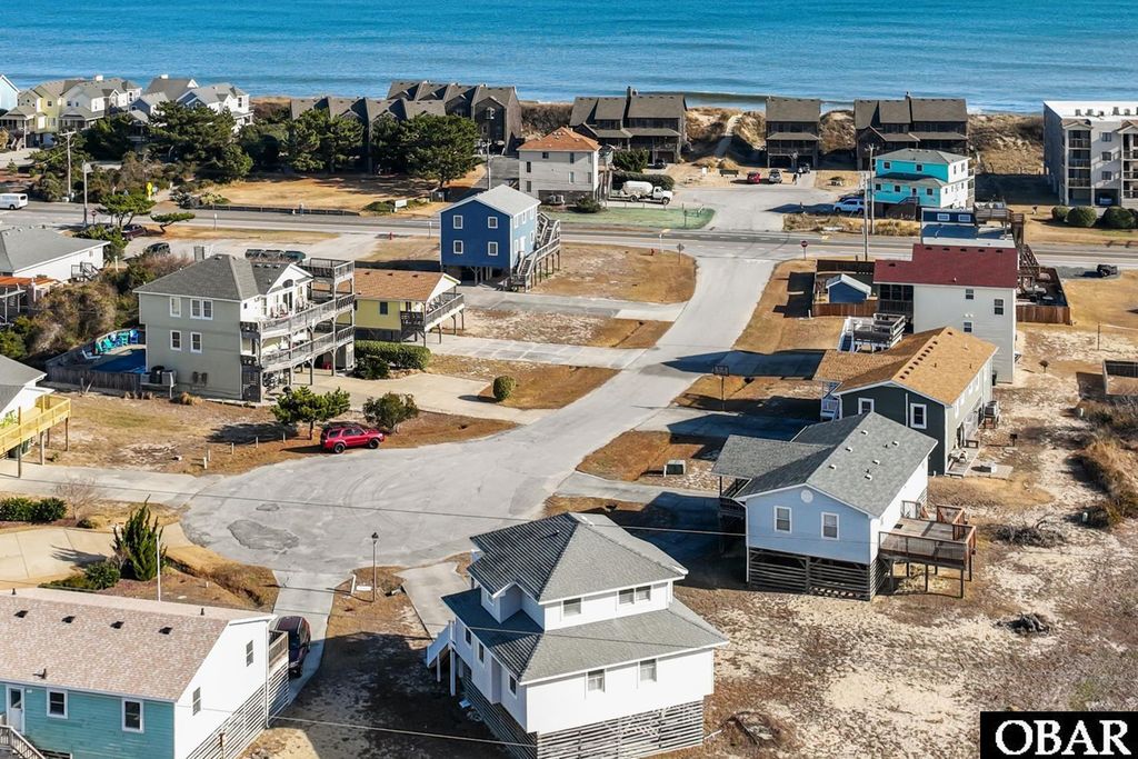 Image 4 of property listing at 113 E West Hawks Nest Court, Nags Head, NC 27959