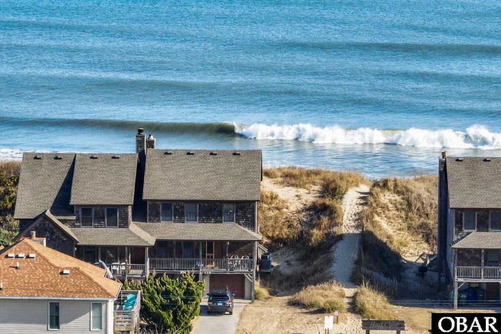 Image 8 of property listing at 113 E West Hawks Nest Court, Nags Head, NC 27959