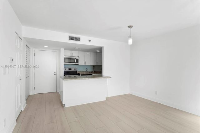 770 Claughton Island Dr 1508, Miami, FL 33131