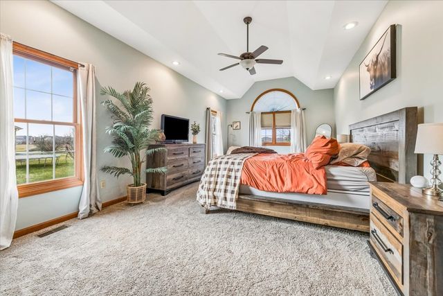 12556 Woodview Street, Plano, IL 60545