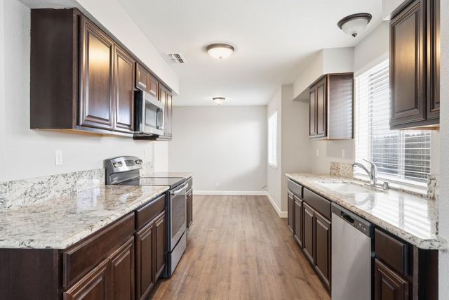 4125 Diane Dr, Antelope, CA 95843