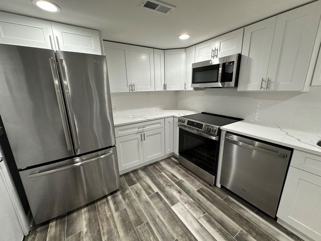 2233 N Lawler Avenue GDN, Chicago, IL 60639