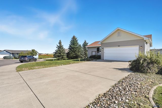 6535 ASTORIA CT, Summerset, SD 57769