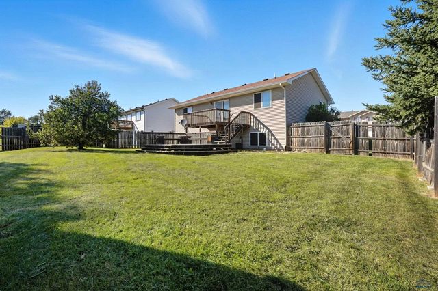 6535 ASTORIA CT, Summerset, SD 57769