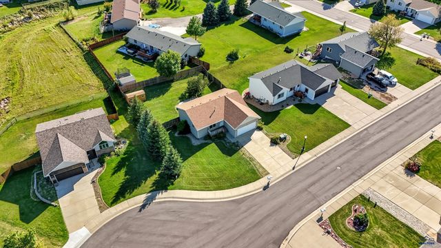 6535 ASTORIA CT, Summerset, SD 57769