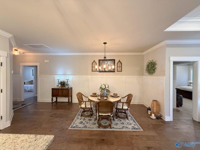 445 Legend Oak Way SW, Huntsville, AL 35824