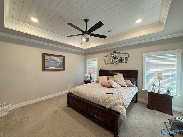 445 Legend Oak Way SW, Huntsville, AL 35824