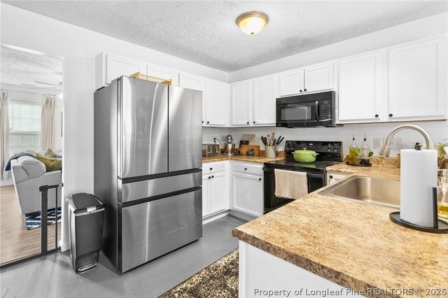 1920 Sir Michael Drive, Hope Mills, NC 28348