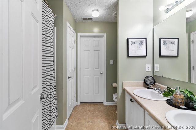 1920 Sir Michael Drive, Hope Mills, NC 28348