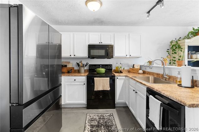 1920 Sir Michael Drive, Hope Mills, NC 28348