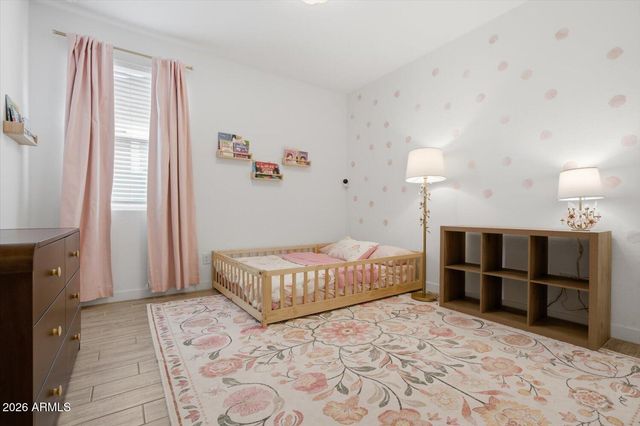 1329 E IRWIN Avenue, Phoenix, AZ 85042